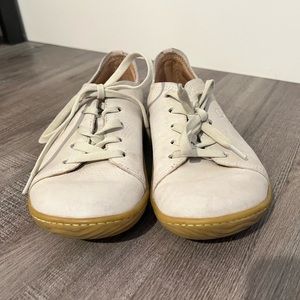 Vivobarefoot Addis Junior's Size 4.5US/36JEU.